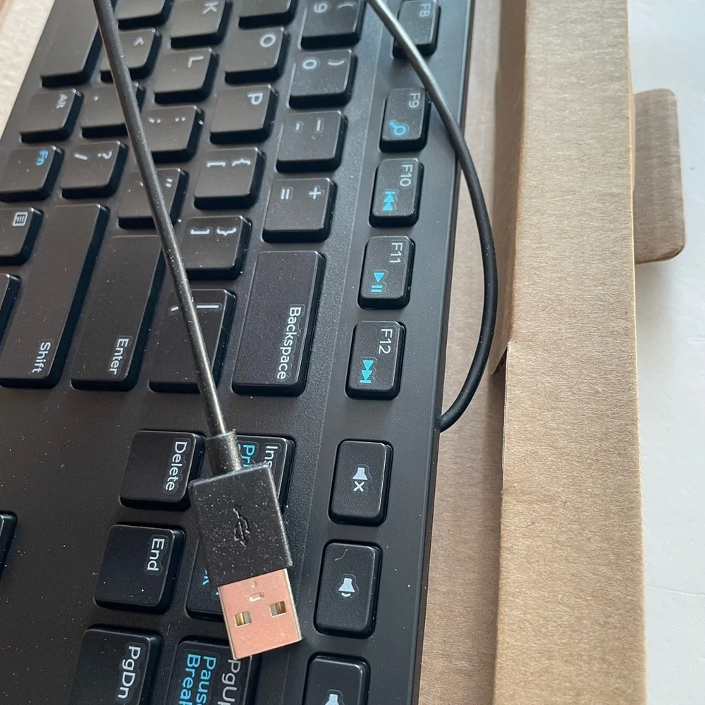 NEW Dell Wired Keyboard - KB216-BK (Open Box)